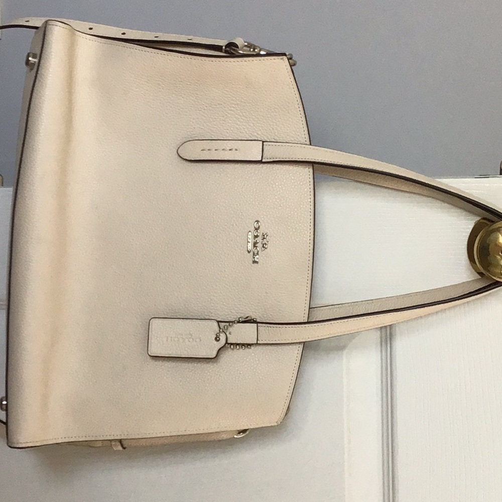 Coach hand bag tote
